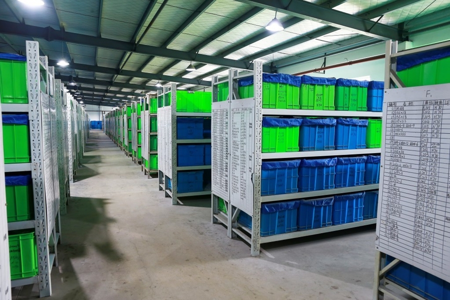 Jiangsu Kunyuan Rubber & Plastic Technology Co.,Ltd productielijn van de fabrikant